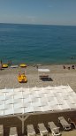 Вид на море и пляж Лоо с третьего этажа