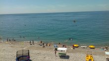 Вид на море и пляж Лоо с третьего этажа